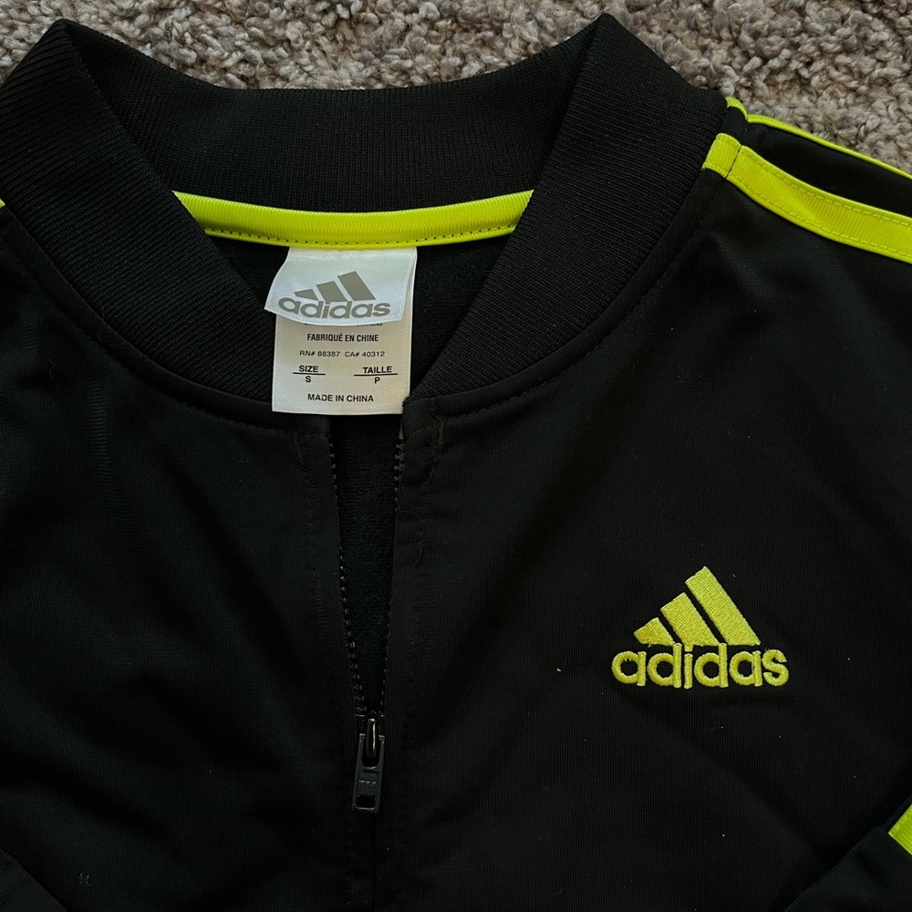 NWOT : Adidas youth light jacket S